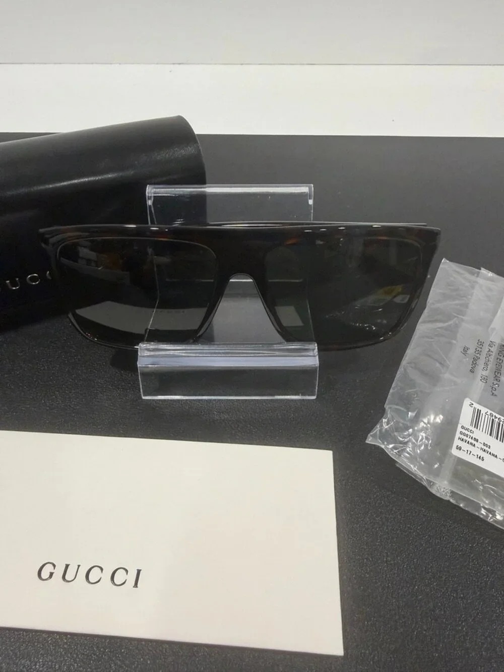 Gucci NIB Sunglasses Tortoise Shell Green Lenses (JB1498)
